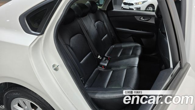 Kia K3 2020 — photo 12