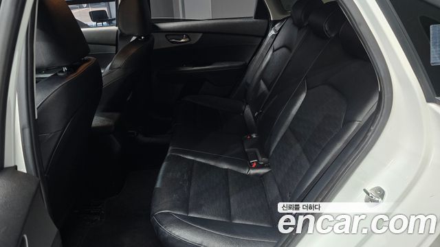 Kia K3 2020 — photo 11