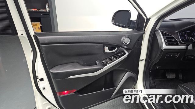 KG Mobility KORANDO 2015 — photo 14