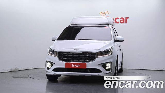 Kia Canival 2020 — photo 3