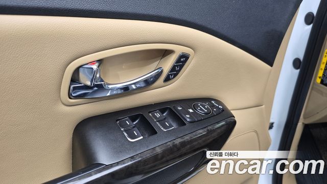 Kia Canival 2020 — photo 26