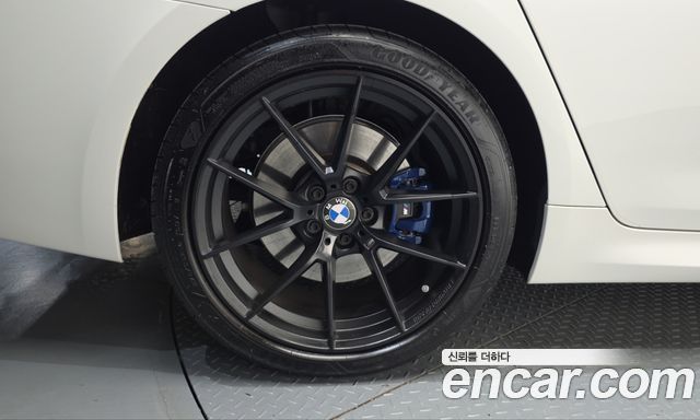 BMW 5-Series 2023 — photo 5
