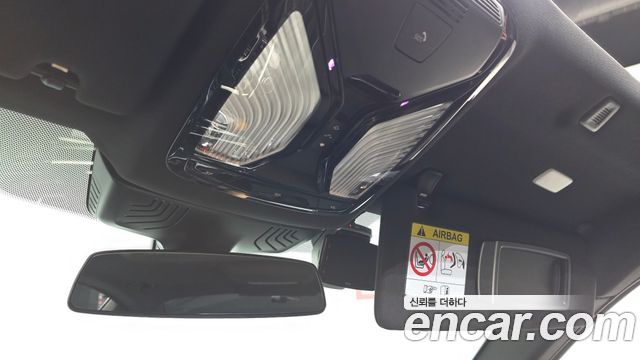 BMW 5-Series 2023 — photo 26