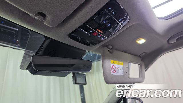Hyundai Santafe 2025 — photo 31