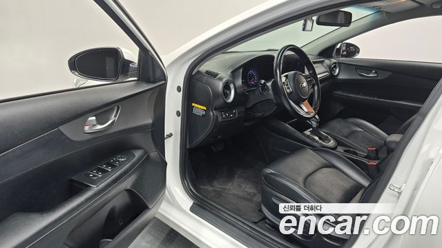 Kia K3 2020 — photo 10