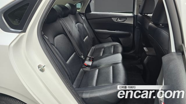 Kia K3 2020 — photo 11