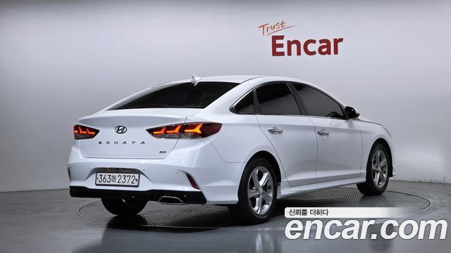 Hyundai Sonata 2018 — photo 2