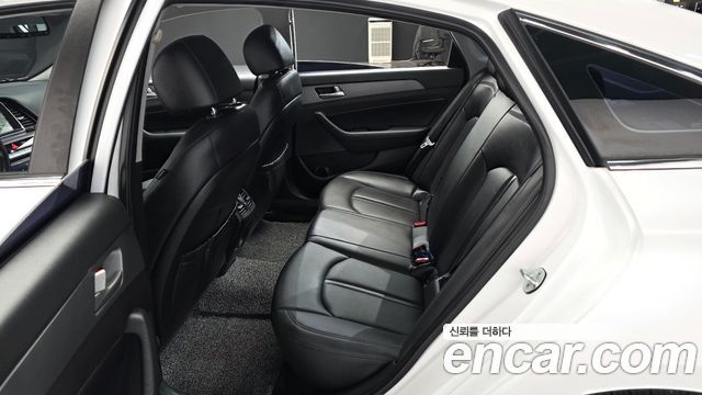 Hyundai Sonata 2018 — photo 12