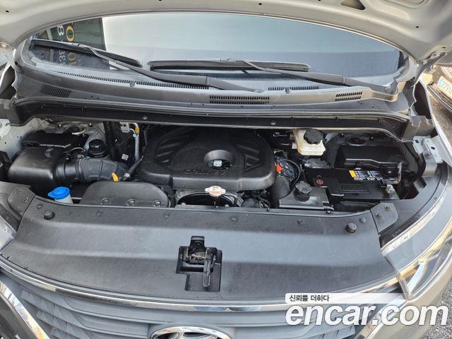 Hyundai Starex 2019 — photo 19