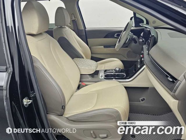 Kia Canival 2023 — photo 10