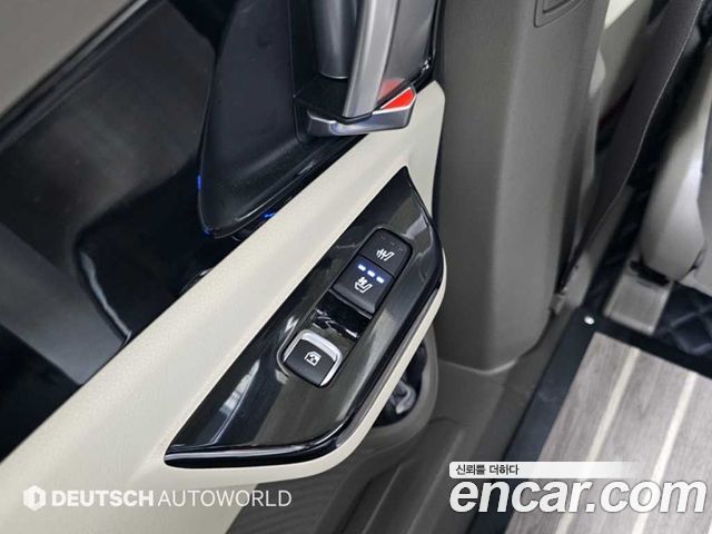Kia Canival 2023 — photo 16