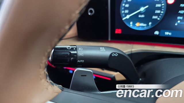 Hyundai Santafe 2025 — photo 27