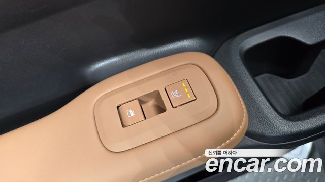 Hyundai Santafe 2025 — photo 28