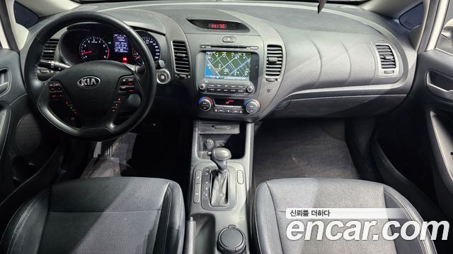Kia K3 2015 — photo 7