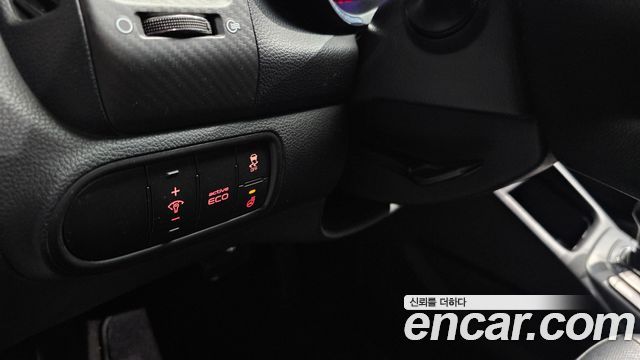 Kia K3 2015 — photo 17