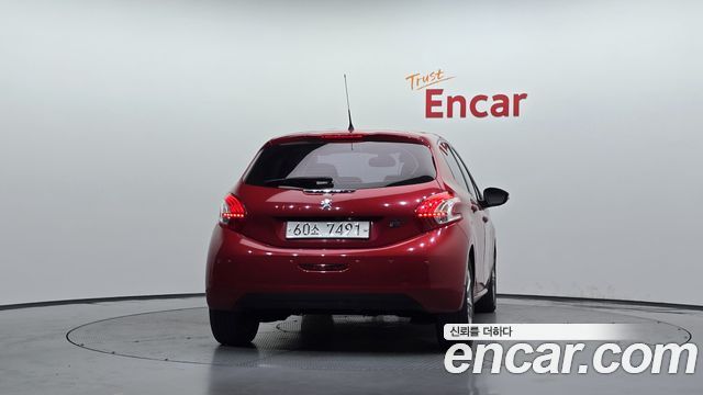 Peugeot 208 2016 — photo 4