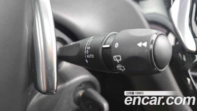 Peugeot 208 2016 — photo 13