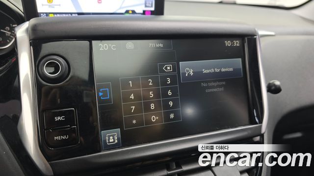 Peugeot 208 2016 — photo 17