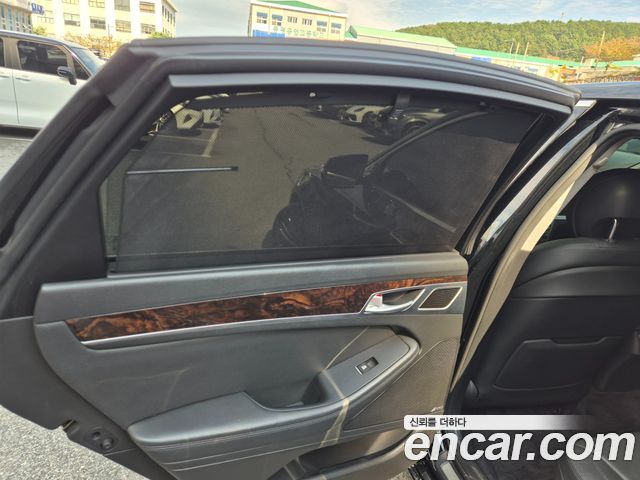 Hyundai Genesis 2016 — photo 18