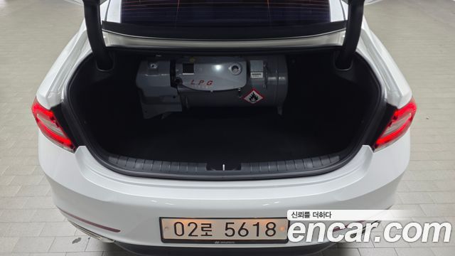 Hyundai Grandeur 2018 — photo 24