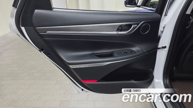 Hyundai Grandeur 2018 — photo 15