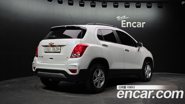Chevrolet Korea Trax 2017 — photo 2