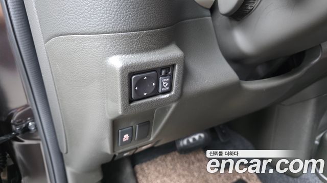 Nissan Cube 2014 — photo 15