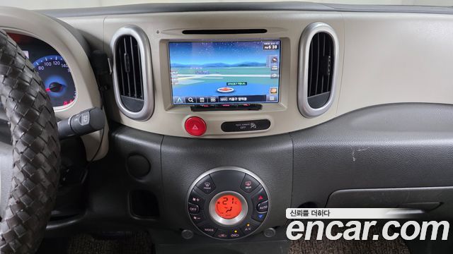 Nissan Cube 2014 — photo 16