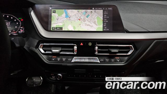 BMW 2-Series 2021 — photo 18