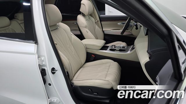 Genesis GV70 2025 — photo 18