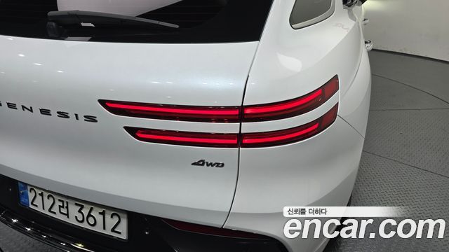 Genesis GV70 2025 — photo 9