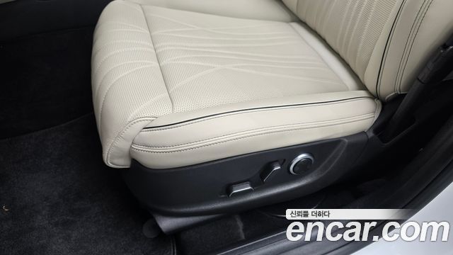 Genesis GV70 2025 — photo 31