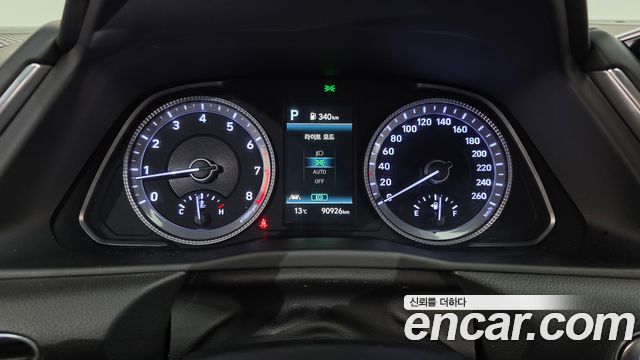 Hyundai Sonata 2022 — photo 11