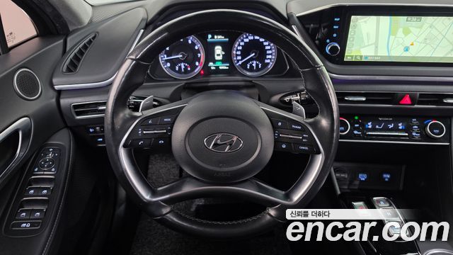 Hyundai Sonata 2022 — photo 18