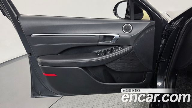 Hyundai Sonata 2022 — photo 14
