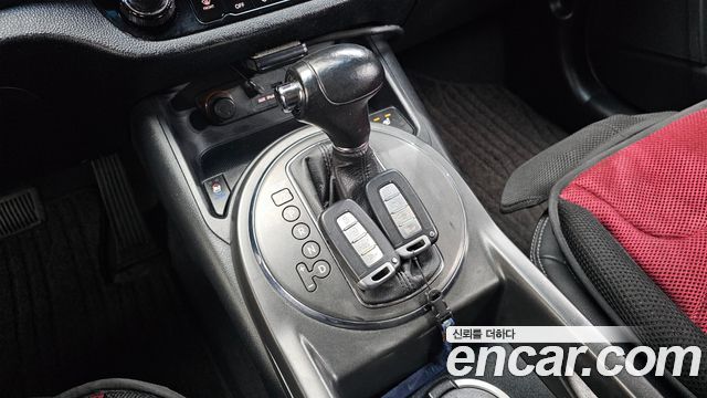 Kia Sportage 2011 — photo 9