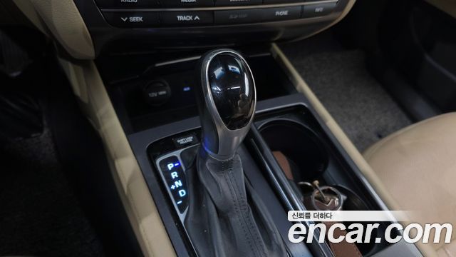 Hyundai Genesis 2015 — photo 9