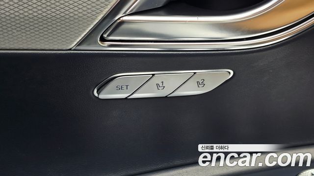 Genesis GV80 2021 — photo 23
