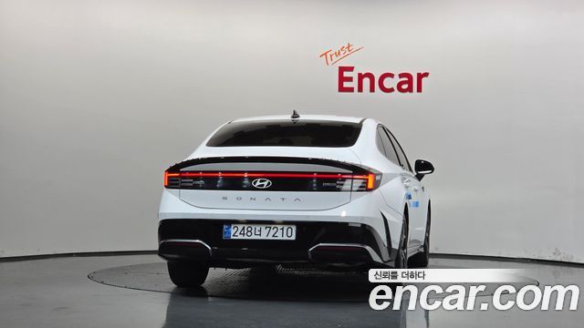 Hyundai Sonata 2025 — photo 4