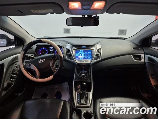 Hyundai AVANTE 2014 — photo 7