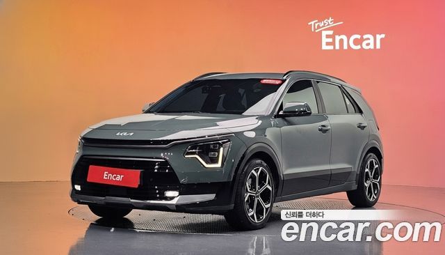 Kia Niro 2022 — photo 1