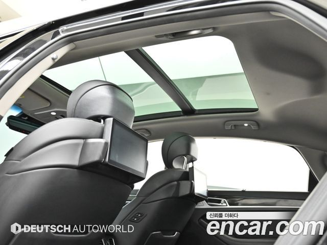 Genesis G80 2018 — photo 18