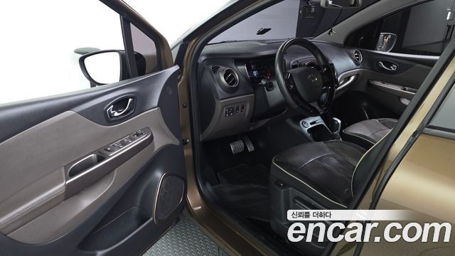 Renault Korea QM3 2016 — photo 10