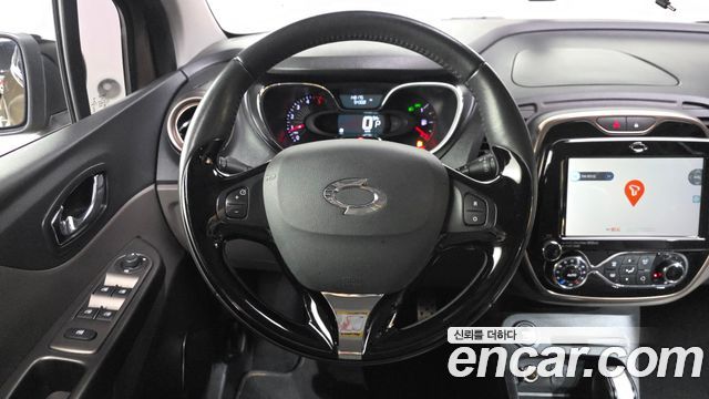 Renault Korea QM3 2016 — photo 13