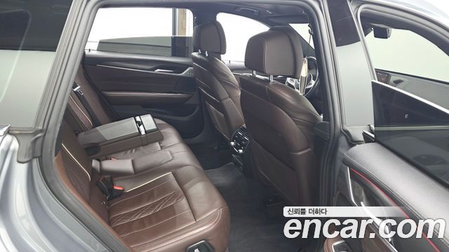 BMW Gran Turismo 2023 — photo 18