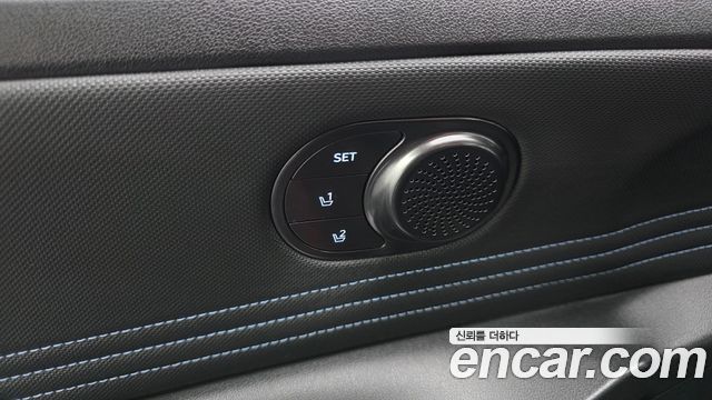 Hyundai AVANTE 2022 — photo 34
