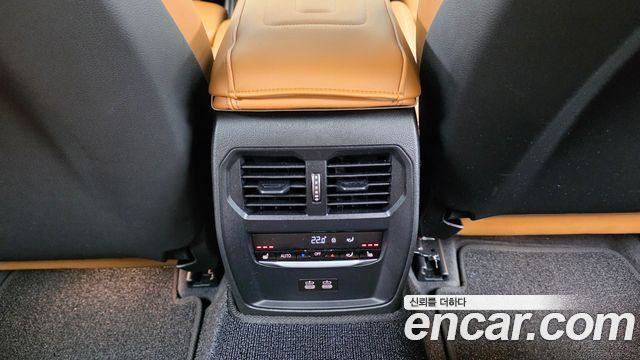 BMW 3-Series 2022 — photo 24