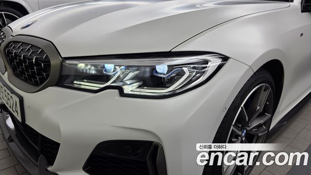 BMW 3-Series 2022 — photo 8
