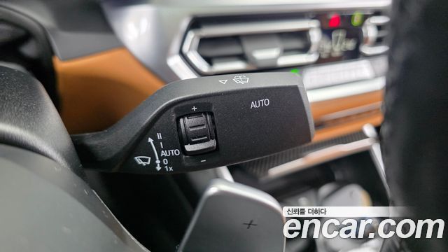 BMW 3-Series 2022 — photo 27