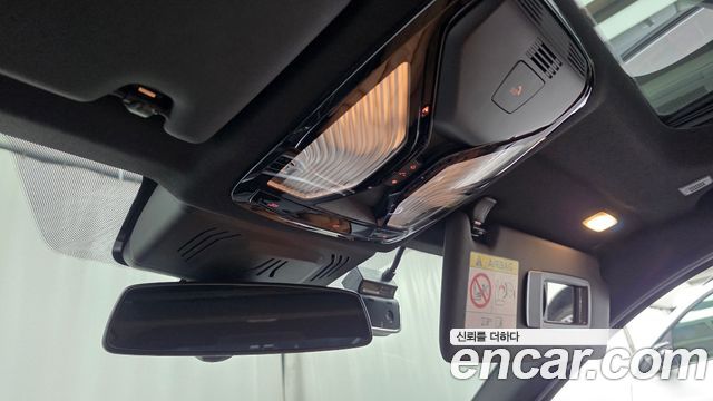 BMW 3-Series 2022 — photo 30